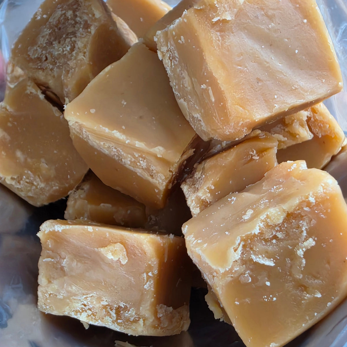Vanilla Fudge 500g -  Resealable Bag, Pick and Mix Sweets, Bulk, Party Bags, Candy Gifts
