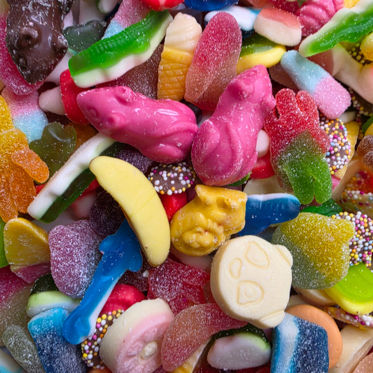 Gummy, Chocolate & Fizzy Sweet Mix 500g -  Resealable Bag, Pick and Mix Sweets, Bulk, Party Bags, Candy Gifts