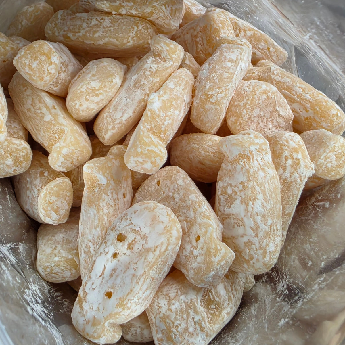 Dusted Milk Bottles Gums 500g - Resealable Bag, Pick and Mix Sweets, Bulk, Party Bags, Candy Gifts