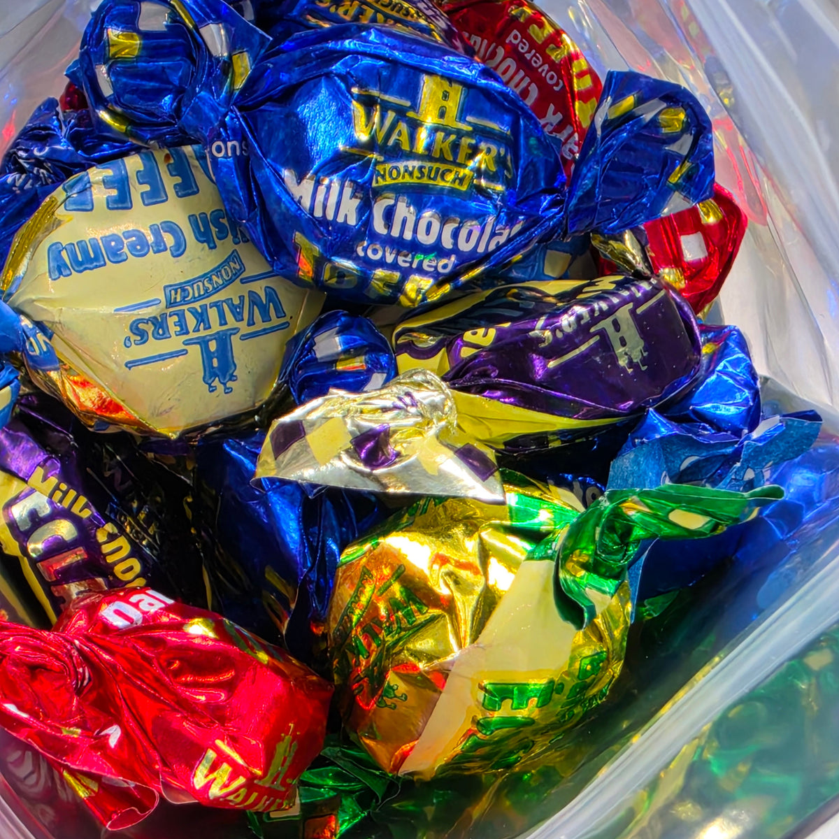 Walker's Nonsuch Assorted Toffees & Eclairs 500g -  Resealable Bag, Pick and Mix Sweets, Bulk, Party Bags, Candy Gifts