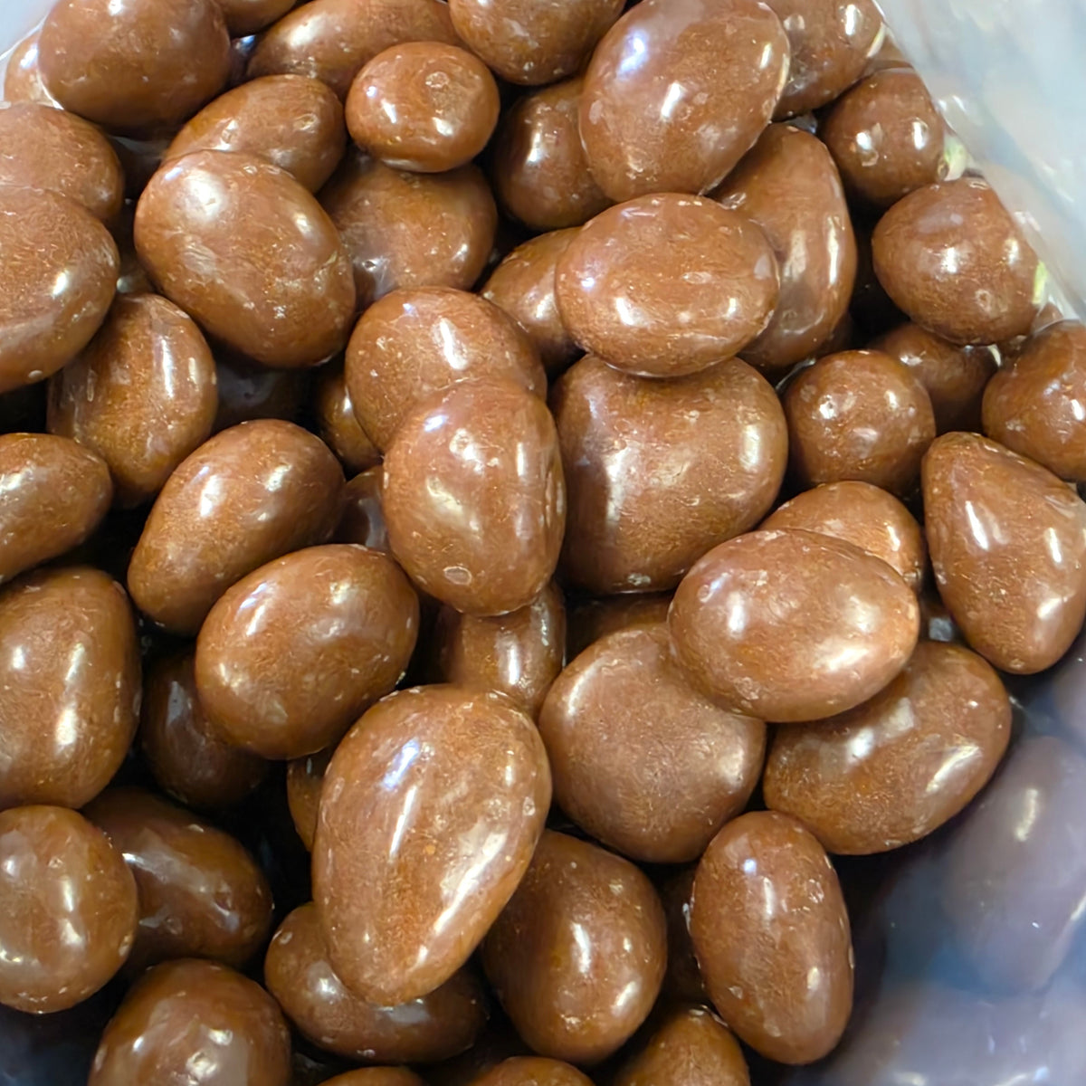 Chocolate Raisins 500g -  Resealable Bag, Pick and Mix Sweets, Bulk, Party Bags, Candy Gifts