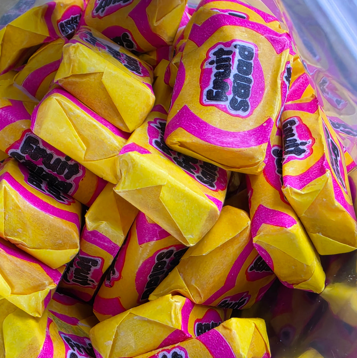 Fruit Salad Chews 500g -  Resealable Bag, Pick and Mix Sweets, Bulk, Party Bags, Candy Gifts