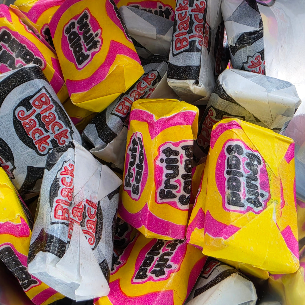 Fruit Salad & Black Jack Chews 500g -  Resealable Bag, Pick and Mix Sweets, Bulk, Party Bags, Candy Gifts